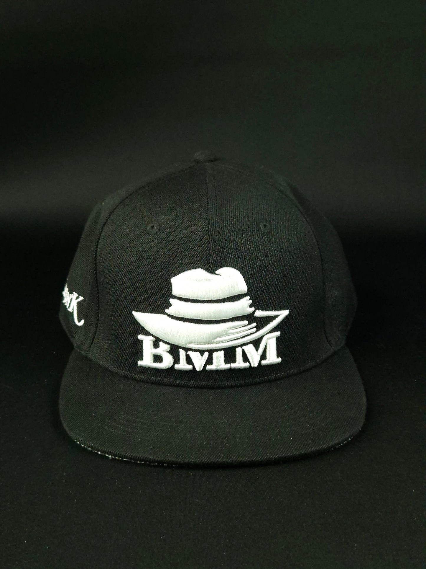 Snapback Big logo Embroidery White