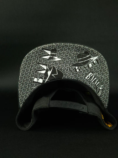 Snapback Big logo Embroidery White