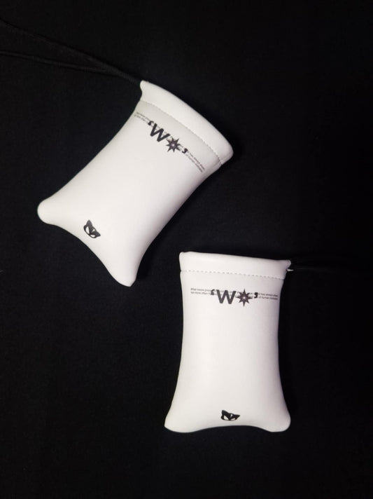 Pouch Meow – Minimal Mark – White Core