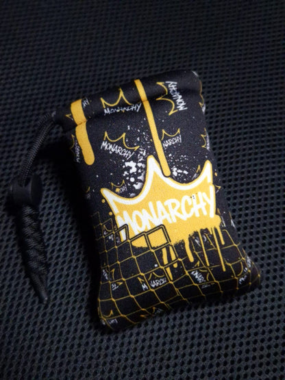 MONARCHY - POUCH - Urban Crowns Yellow