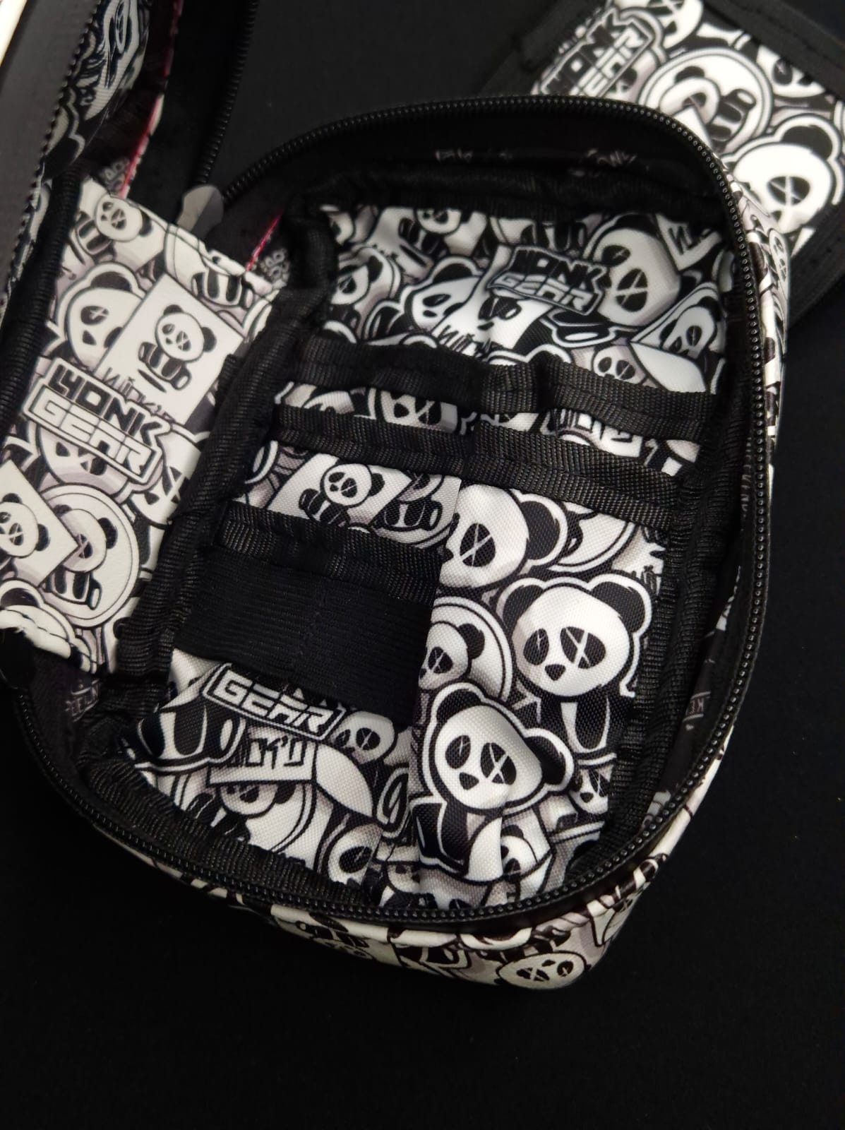 Ready to ship - Weekender - Stickerbomb Wick´D