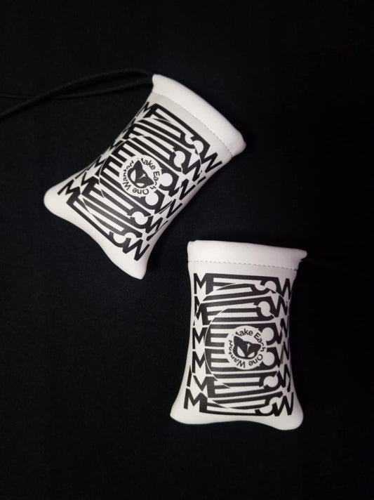 Pouch Meow – Wild Stripes – Arctic Tiger