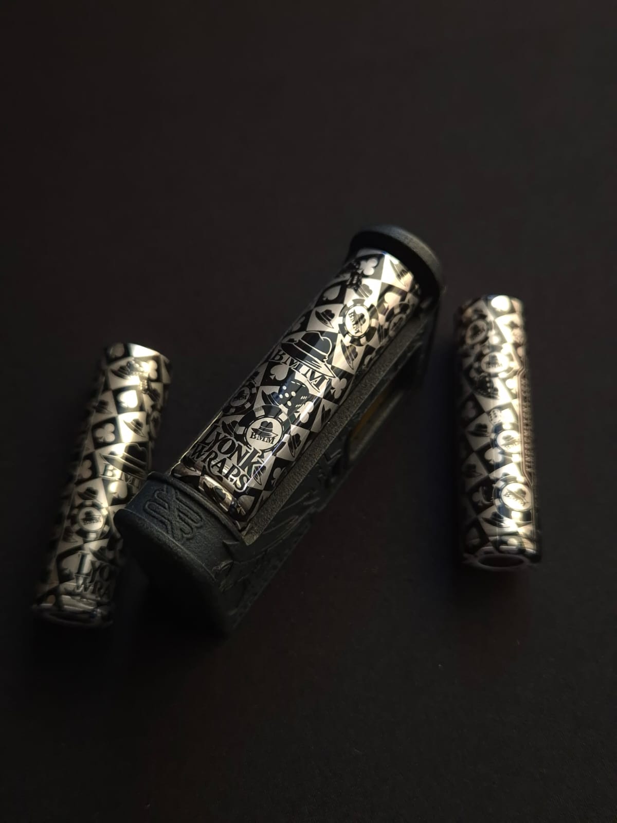 BMM Black Jack 18650 / 10 wraps in the package